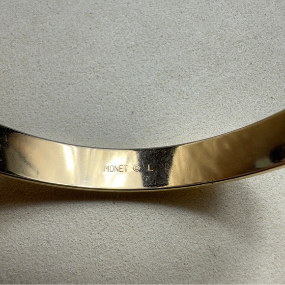 Vintage Monet Bangle Bracelet Size L - Picture 2 of 7